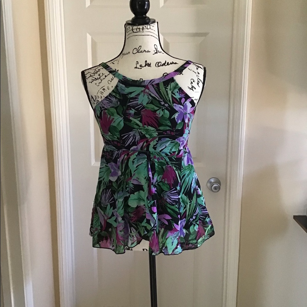 “A Shore Fit!” Floral Tankini Set - NWOT Size 10